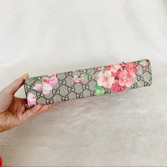 NWT Authentic Gucci Bloom Supreme GG Cosmetic Bag - Picture 5 of 11